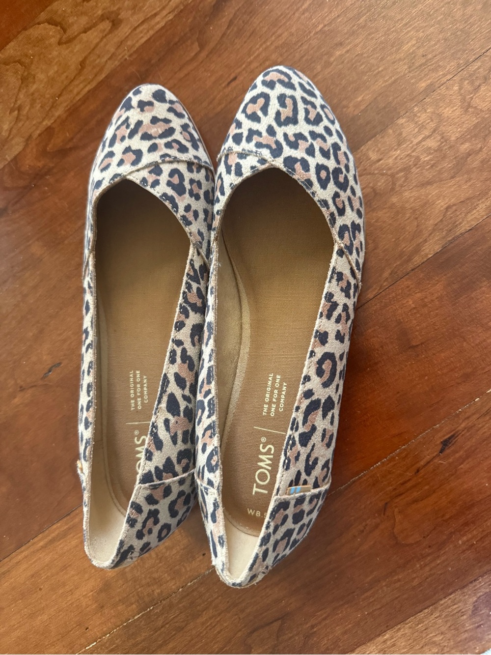 Toms Leopard Print Pointed Flats in Tan and Black